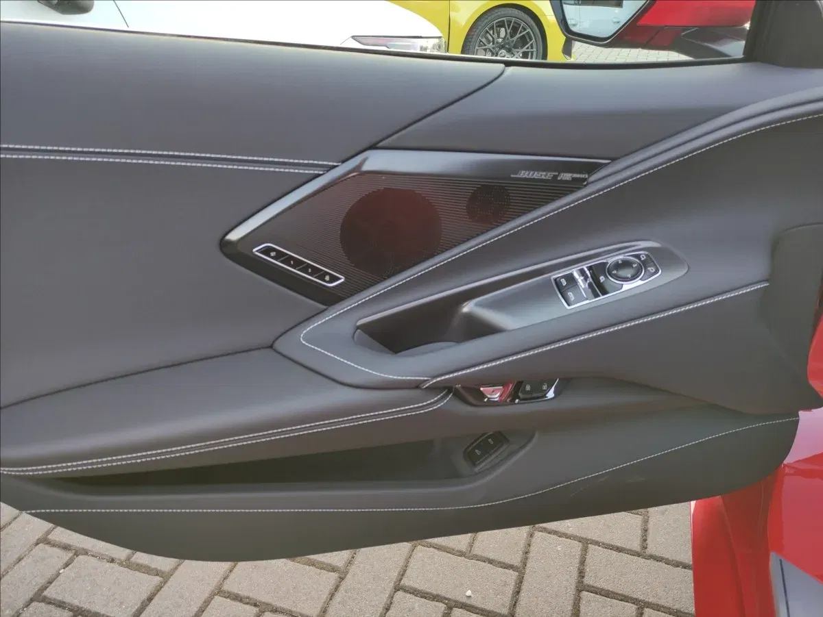 Chevrolet Corvette - Náhled 8