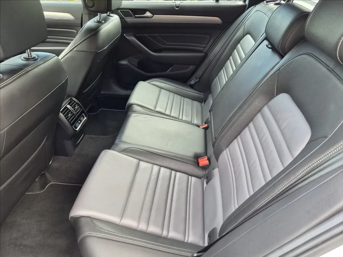 Volkswagen Passat - Náhled 8