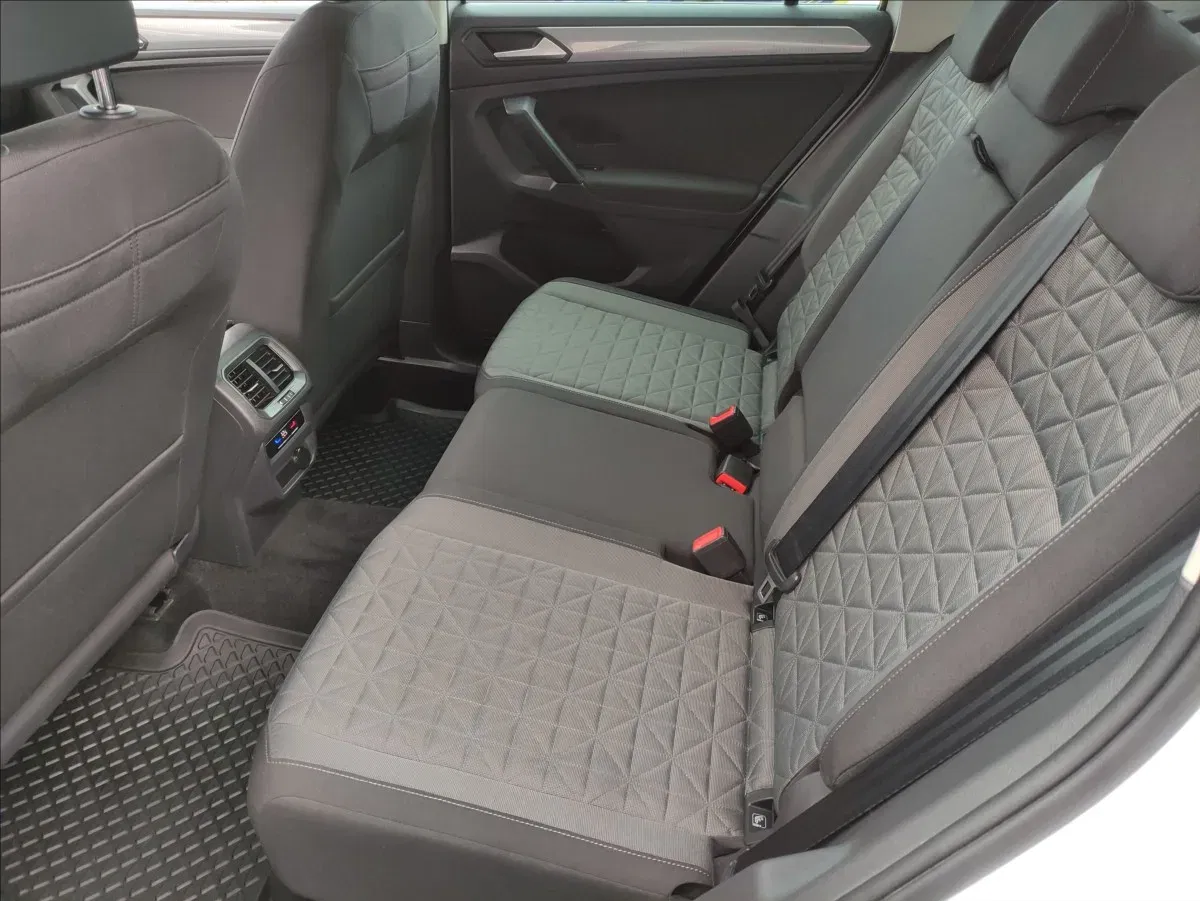 Volkswagen Tiguan - Náhled 8
