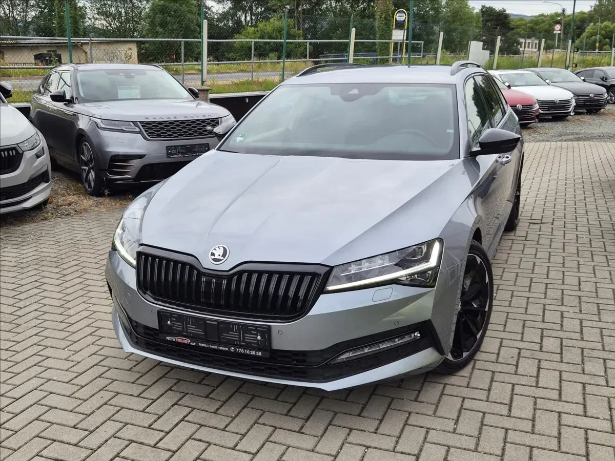 Škoda Superb – fotografie 1