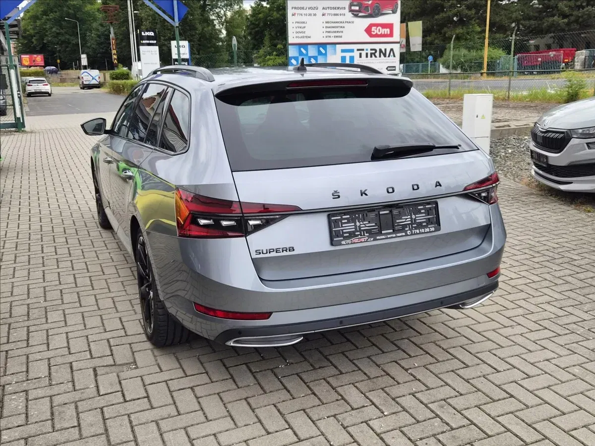Škoda Superb - Náhled 2