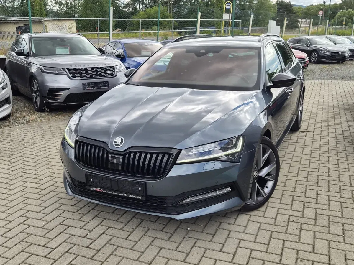 Škoda Superb – fotografie 1