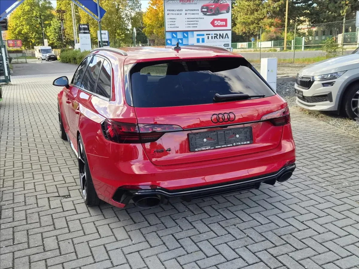 Audi RS 4 - Náhled 2