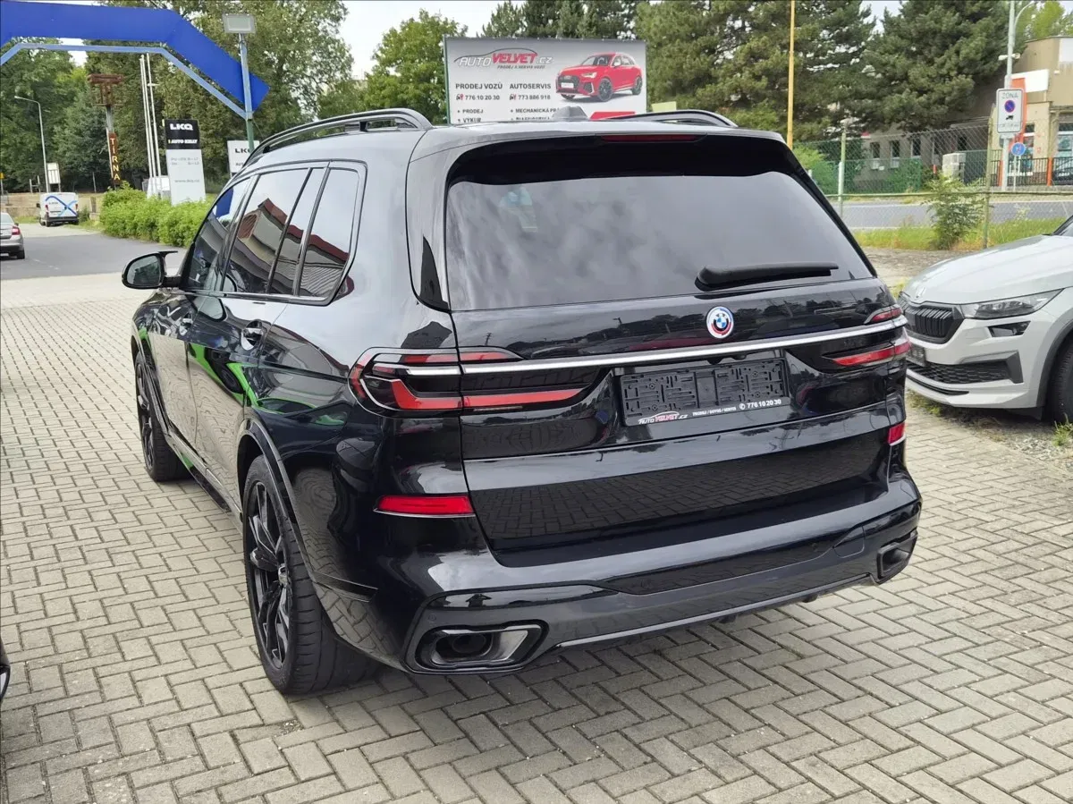 BMW X7 - Náhled 2