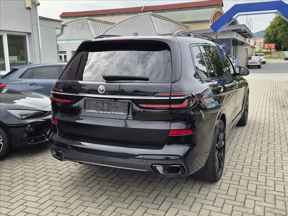 BMW X7 - Náhled 3