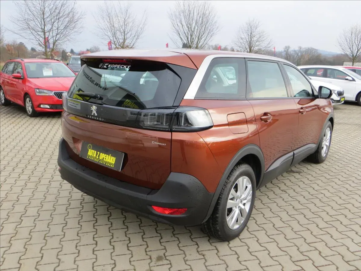 Peugeot 5008 - Náhled 8