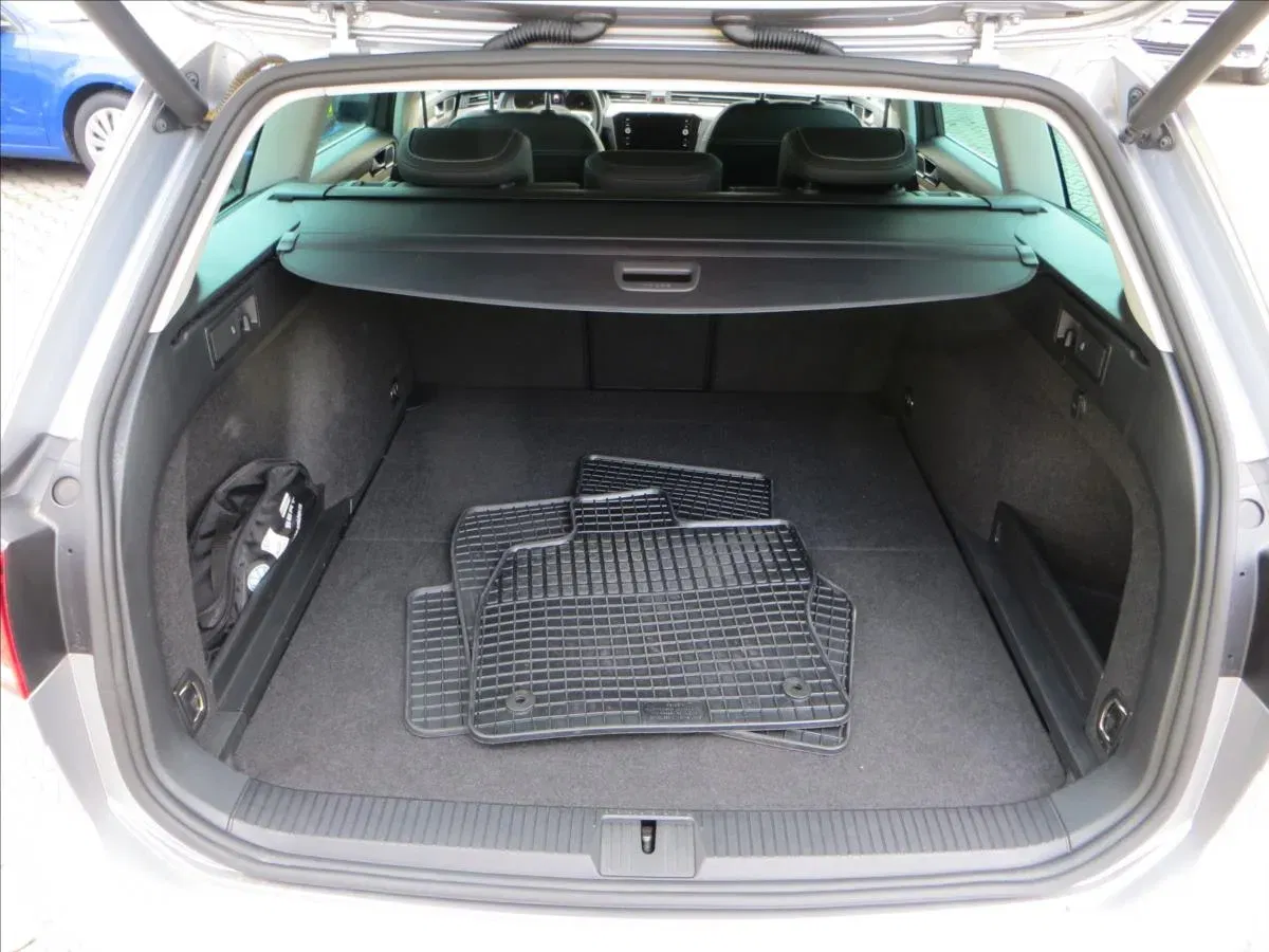 Volkswagen Passat - Náhled 7