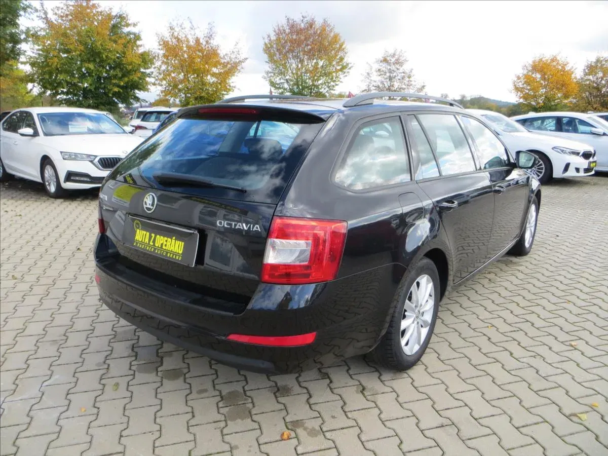 Škoda Octavia - Náhled 8