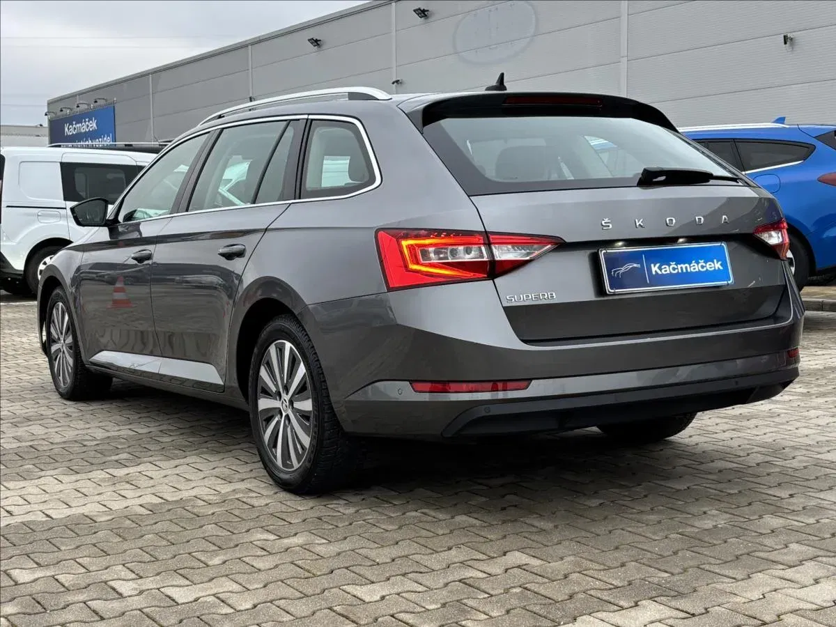 Škoda Superb - Náhled 3