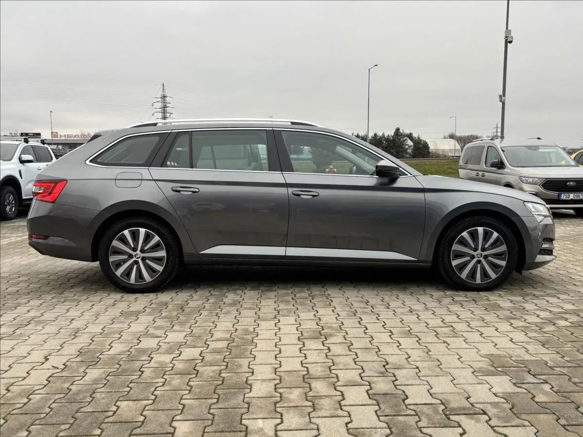 Škoda Superb - Náhled 6