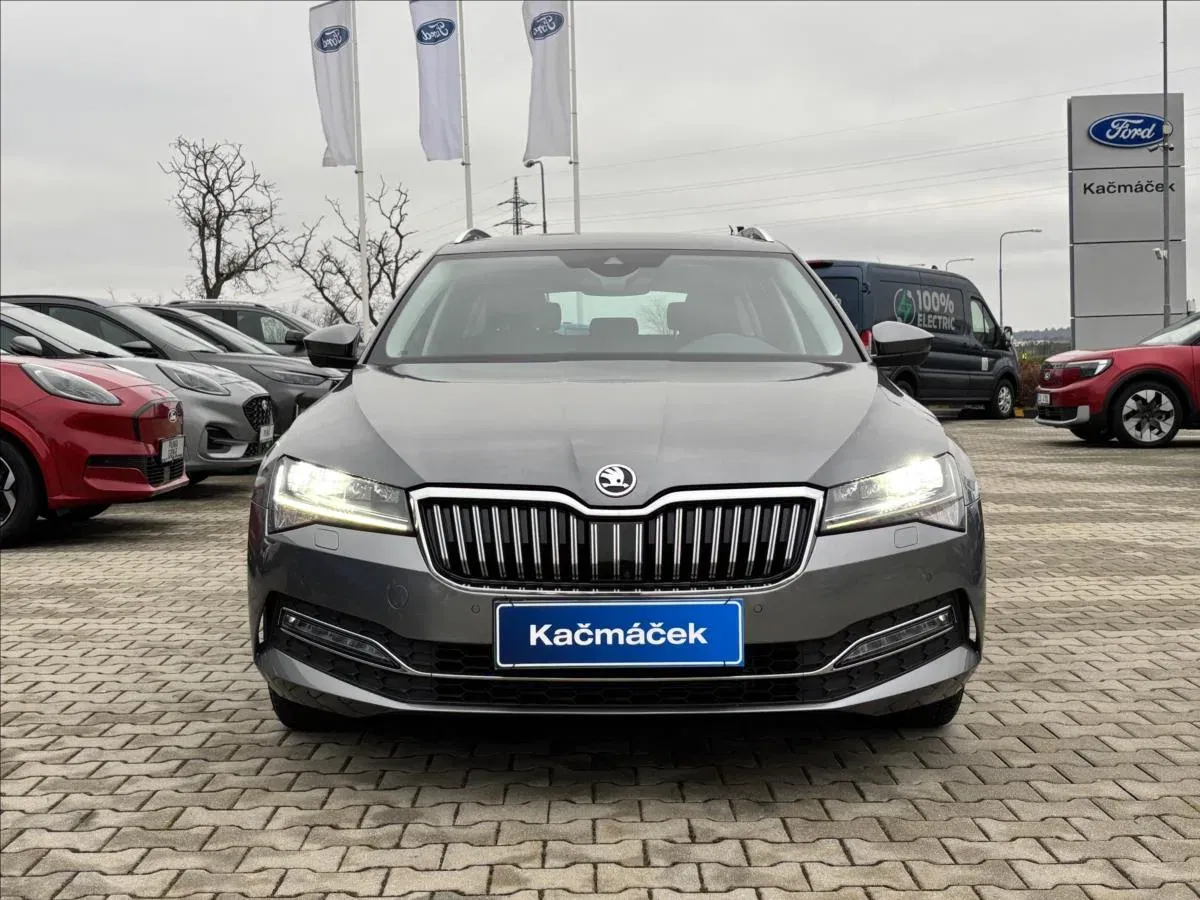 Škoda Superb - Náhled 8