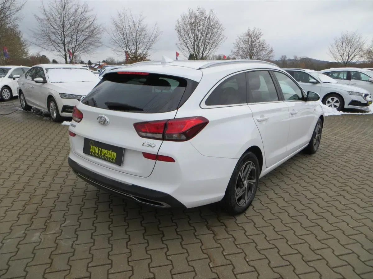 Hyundai i30 - Náhled 8