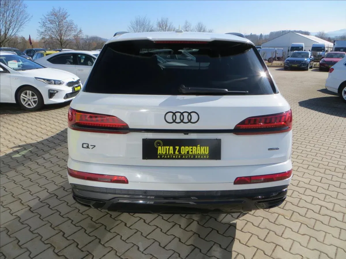 Audi Q7 - Náhled 6