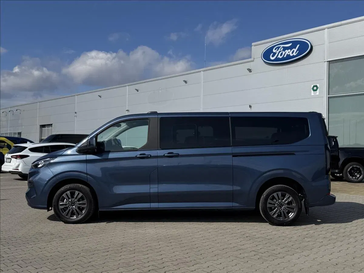 Ford Tourneo Custom - Náhled 2