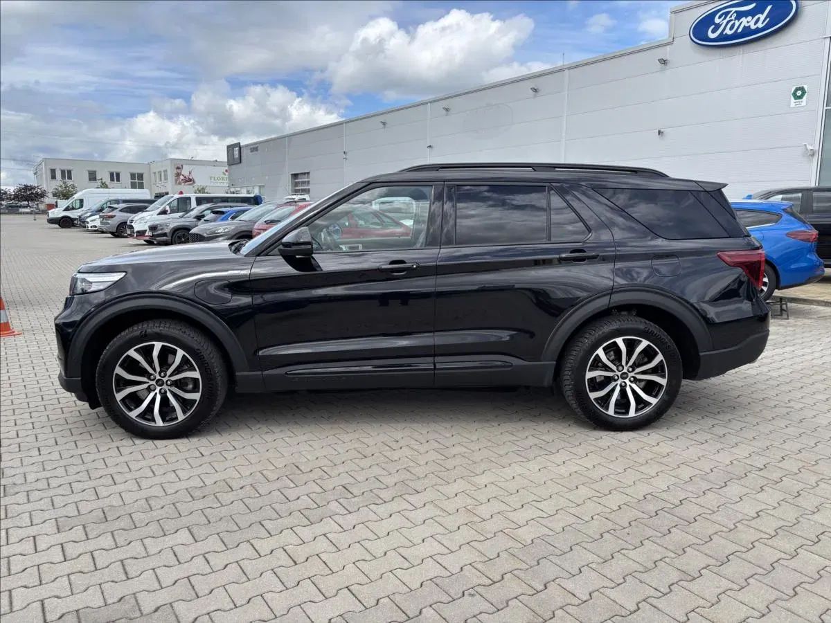 Ford Explorer - Náhled 2