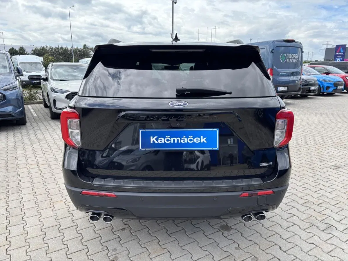 Ford Explorer - Náhled 4