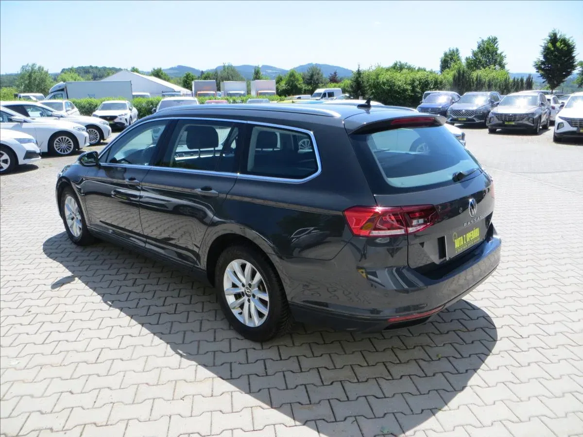 Volkswagen Passat - Náhled 5