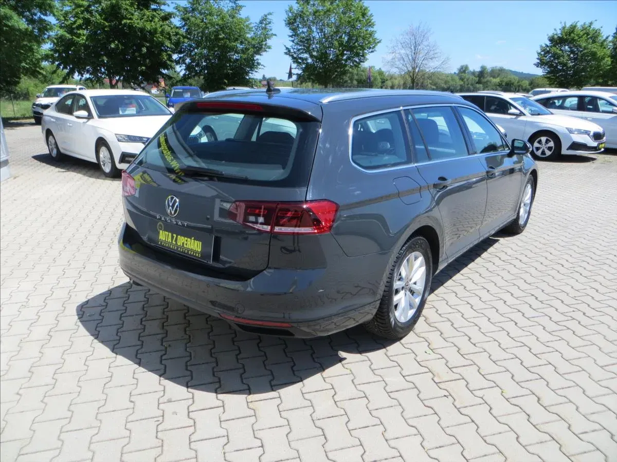 Volkswagen Passat - Náhled 8