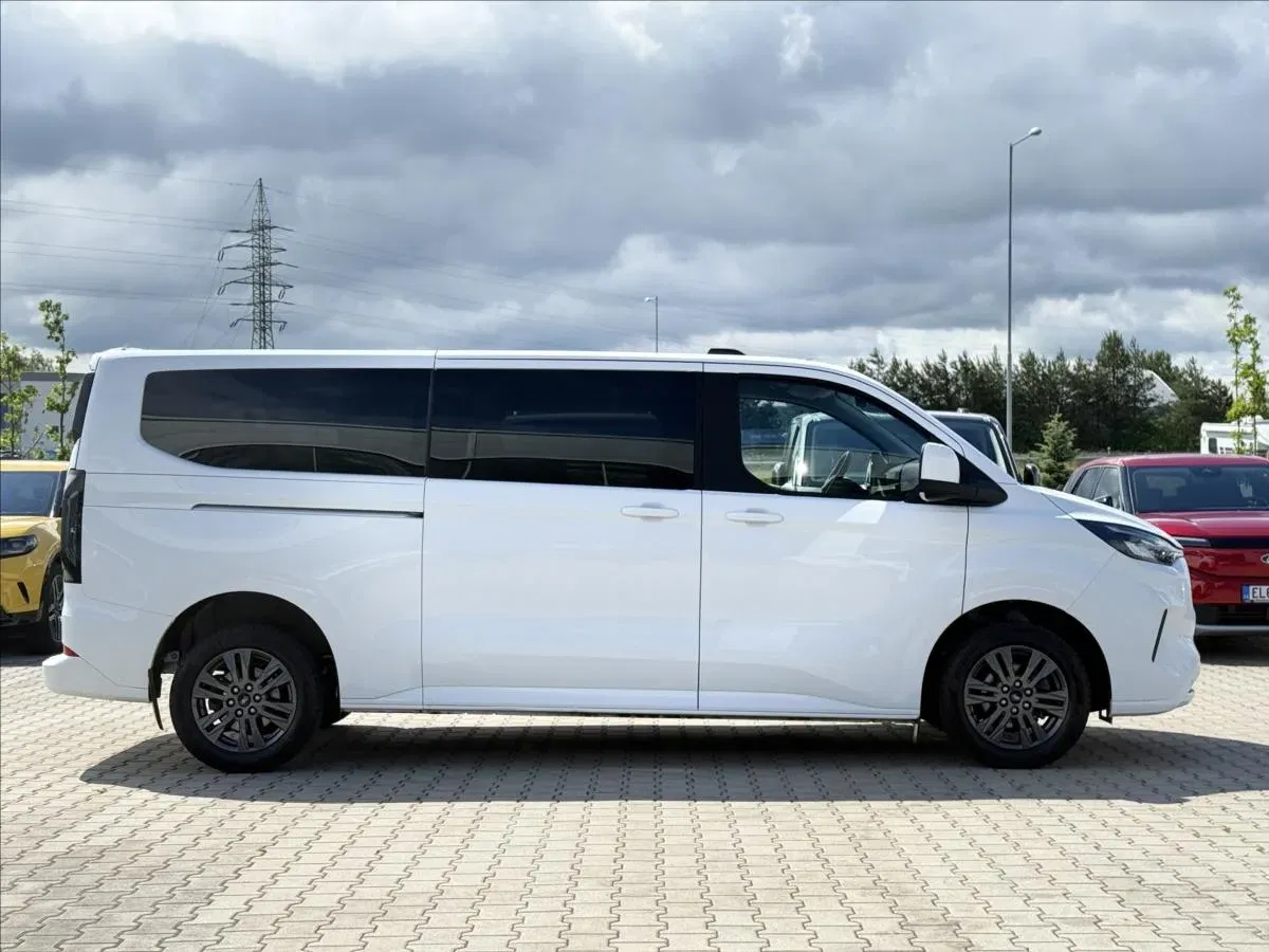 Ford Tourneo Custom - Náhled 5