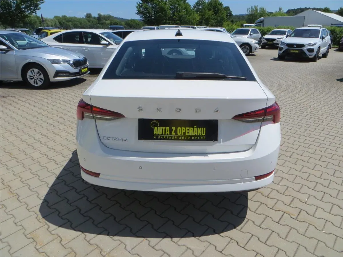 Škoda Octavia - Náhled 6