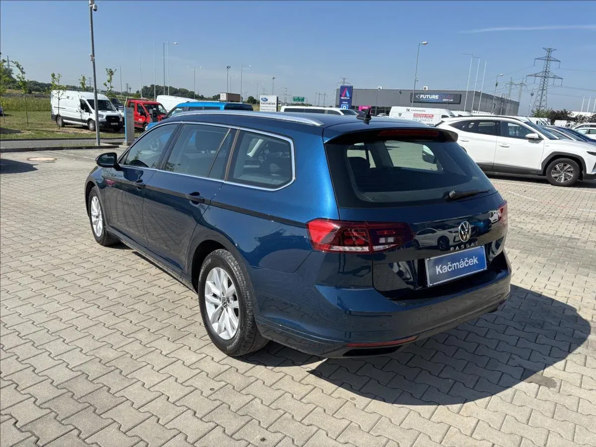 Volkswagen Passat - Náhled 3