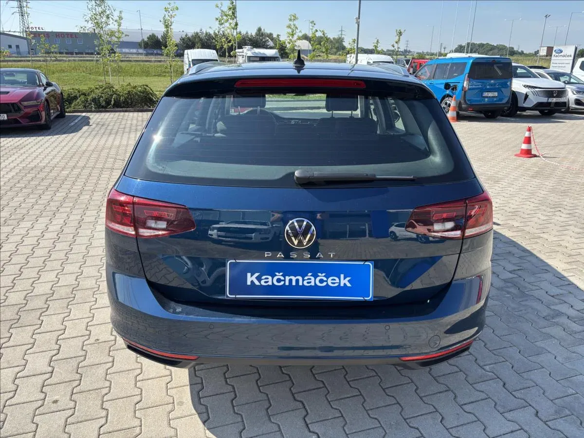 Volkswagen Passat - Náhled 4