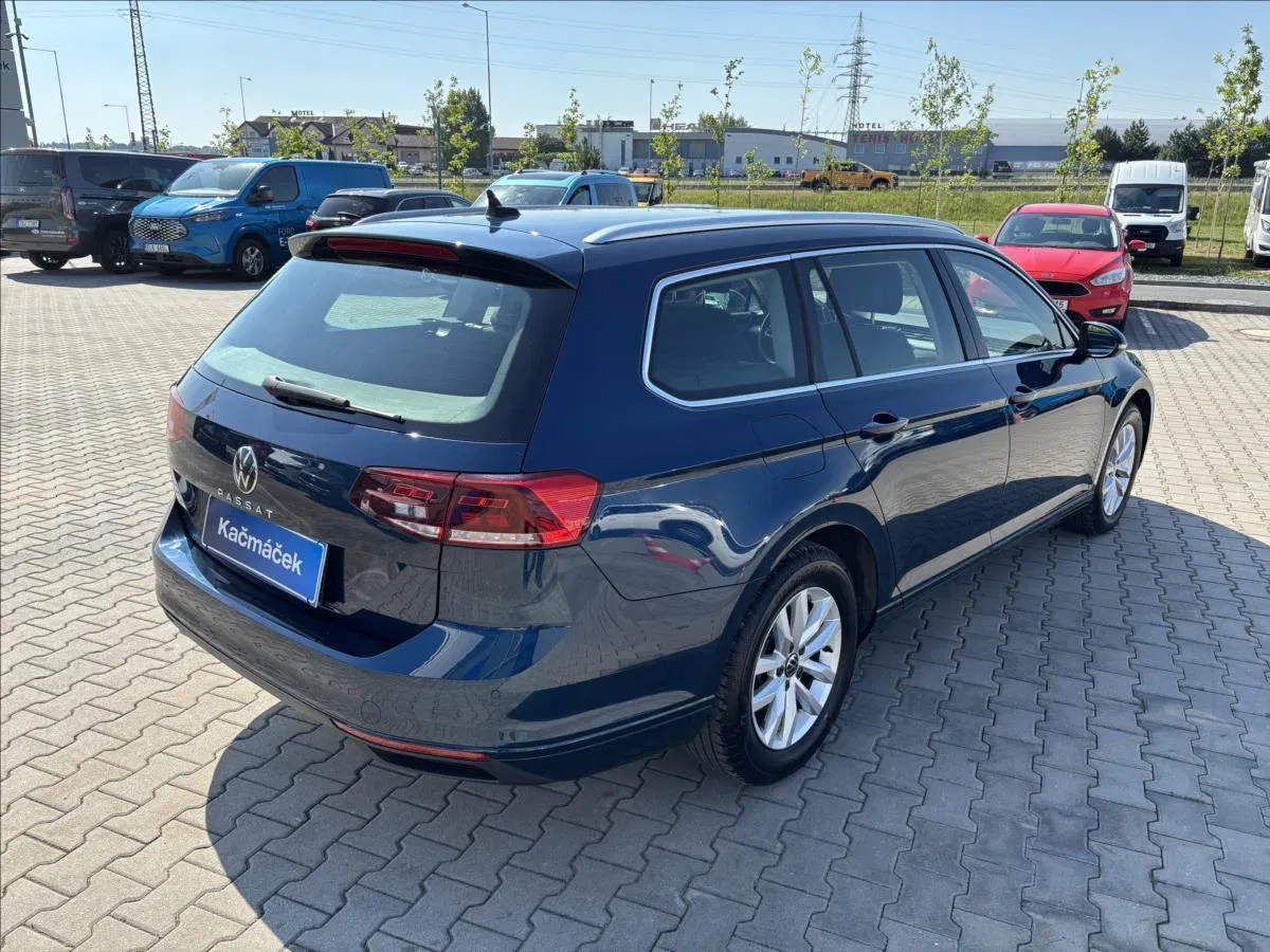 Volkswagen Passat - Náhled 5