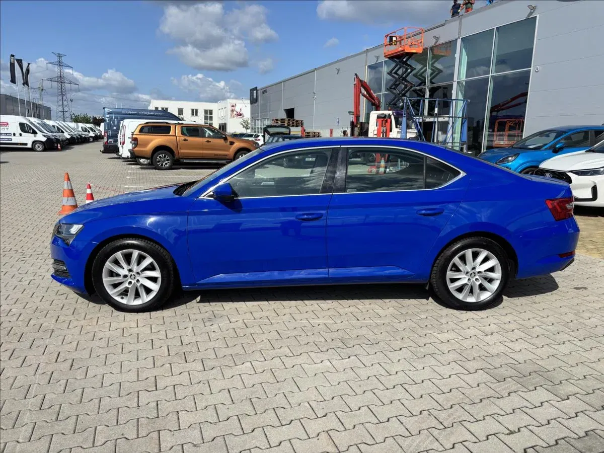 Škoda Superb - Náhled 3