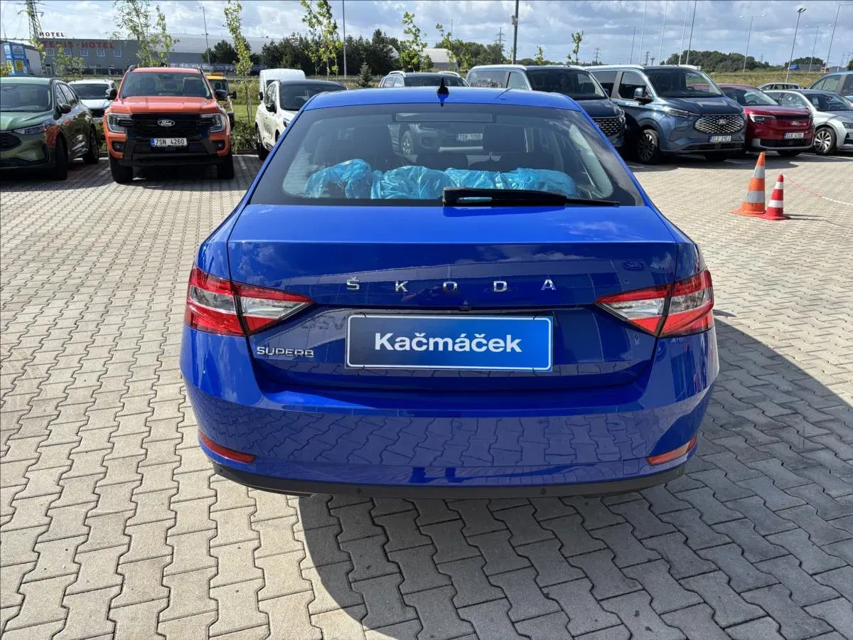 Škoda Superb - Náhled 5