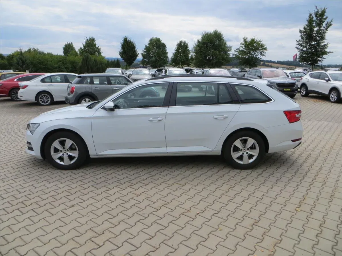 Škoda Superb - Náhled 4