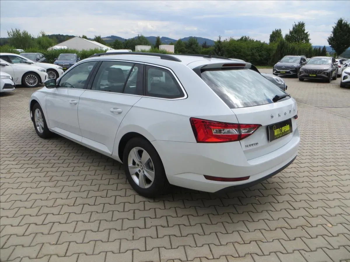 Škoda Superb - Náhled 5