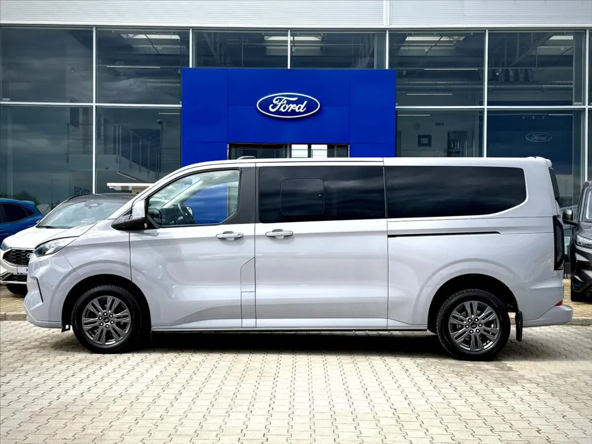 Ford Tourneo Custom - Náhled 2