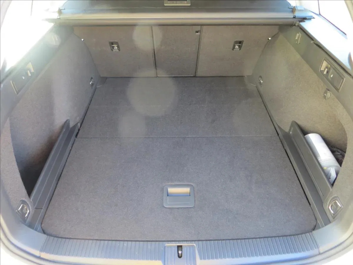 Volkswagen Passat - Náhled 7