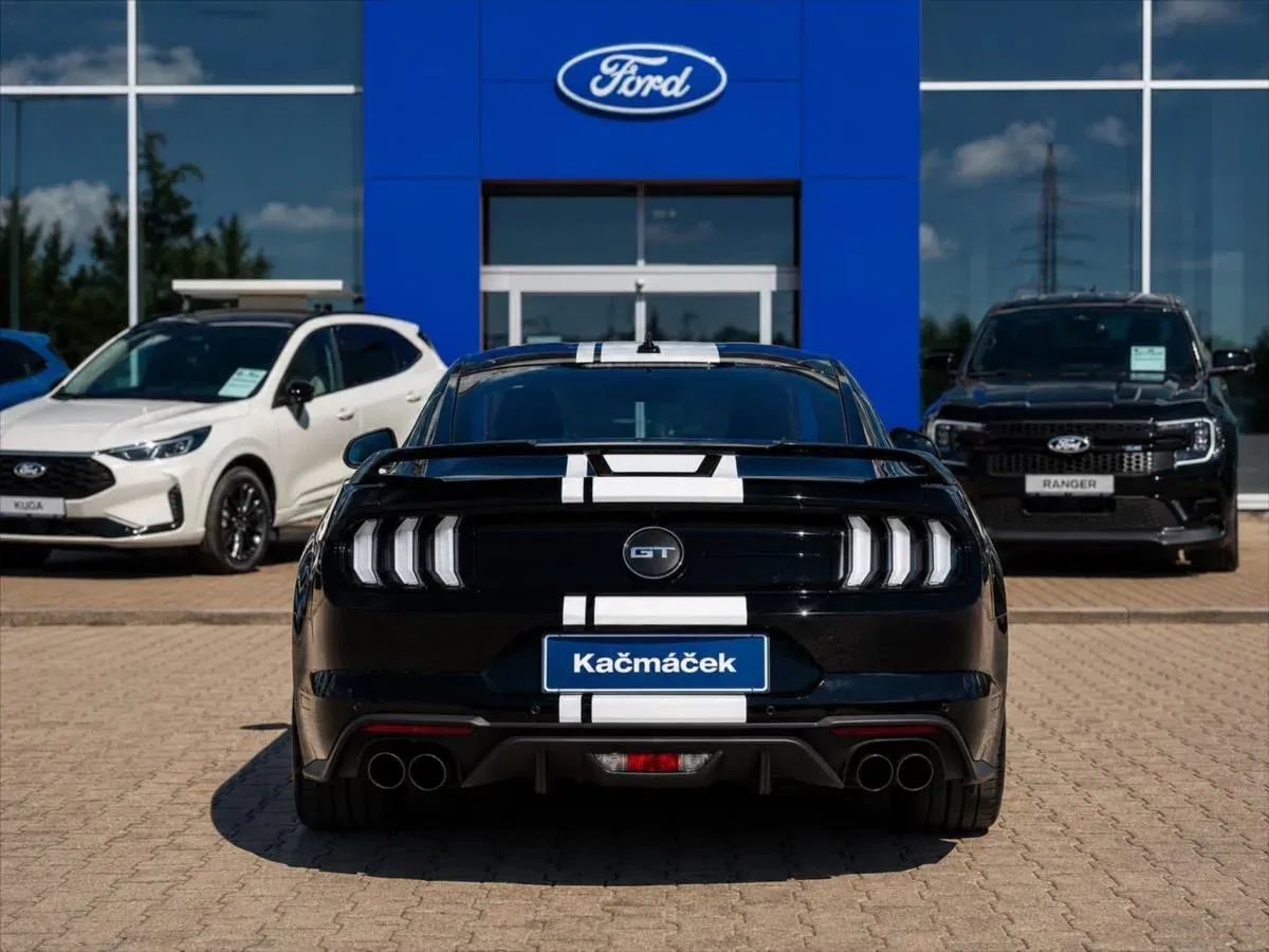 Ford Mustang - Náhled 4