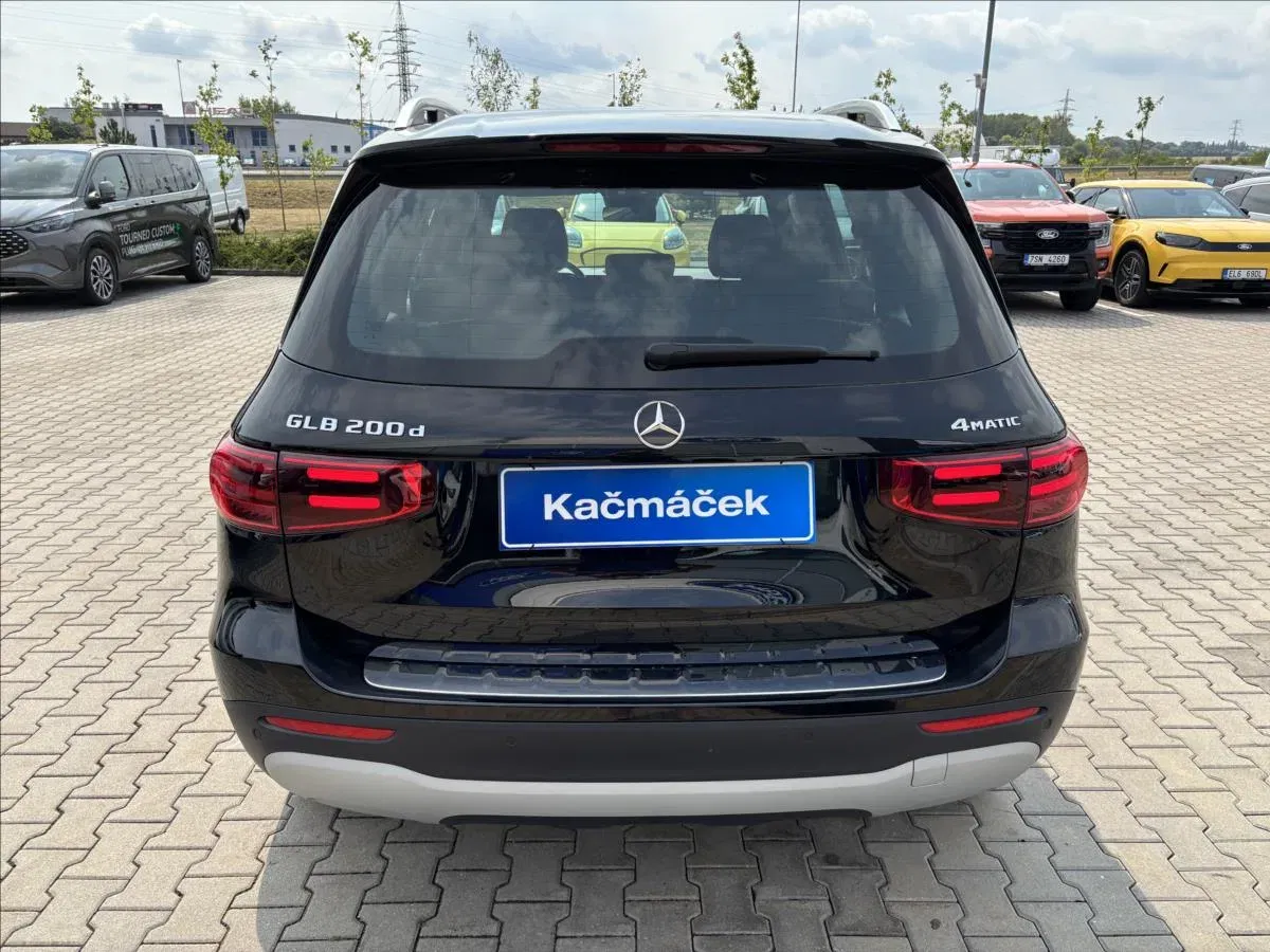 Mercedes-Benz GLB - Náhled 4