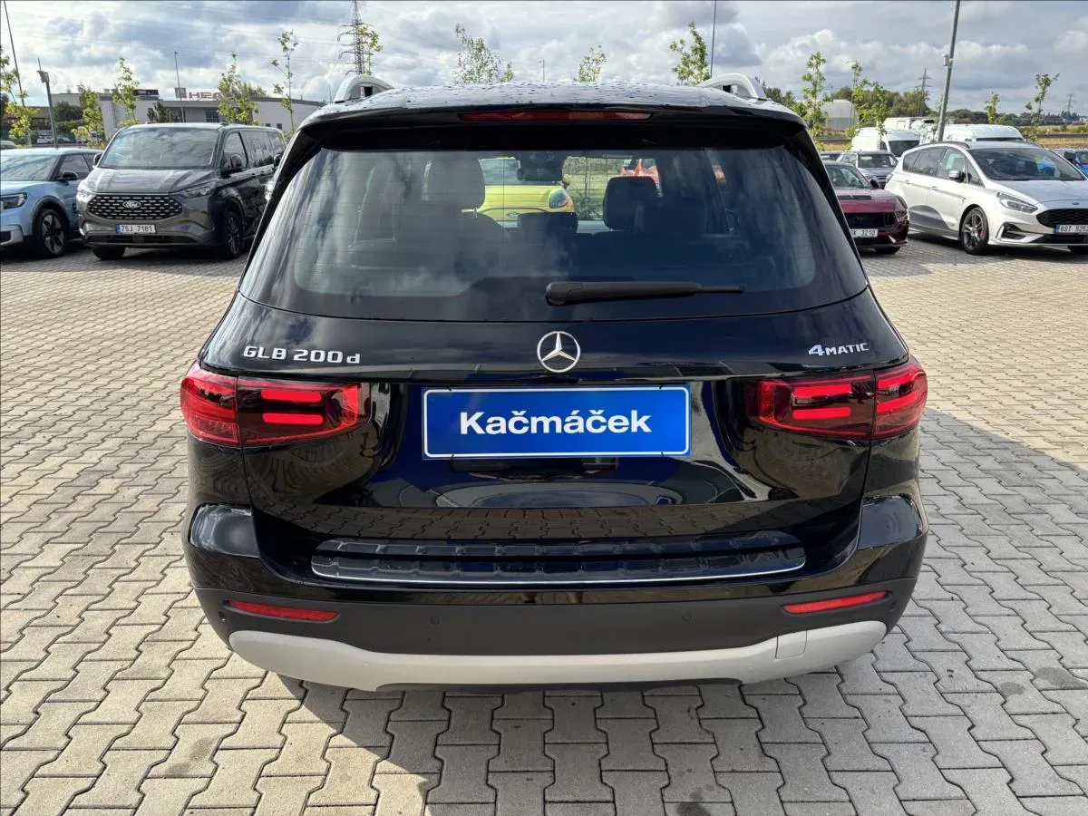 Mercedes-Benz GLB - Náhled 4