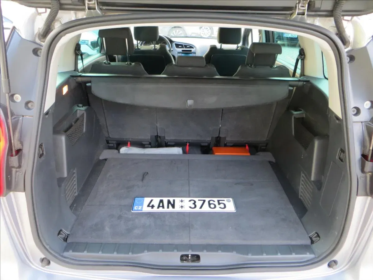 Peugeot 5008 - Náhled 7