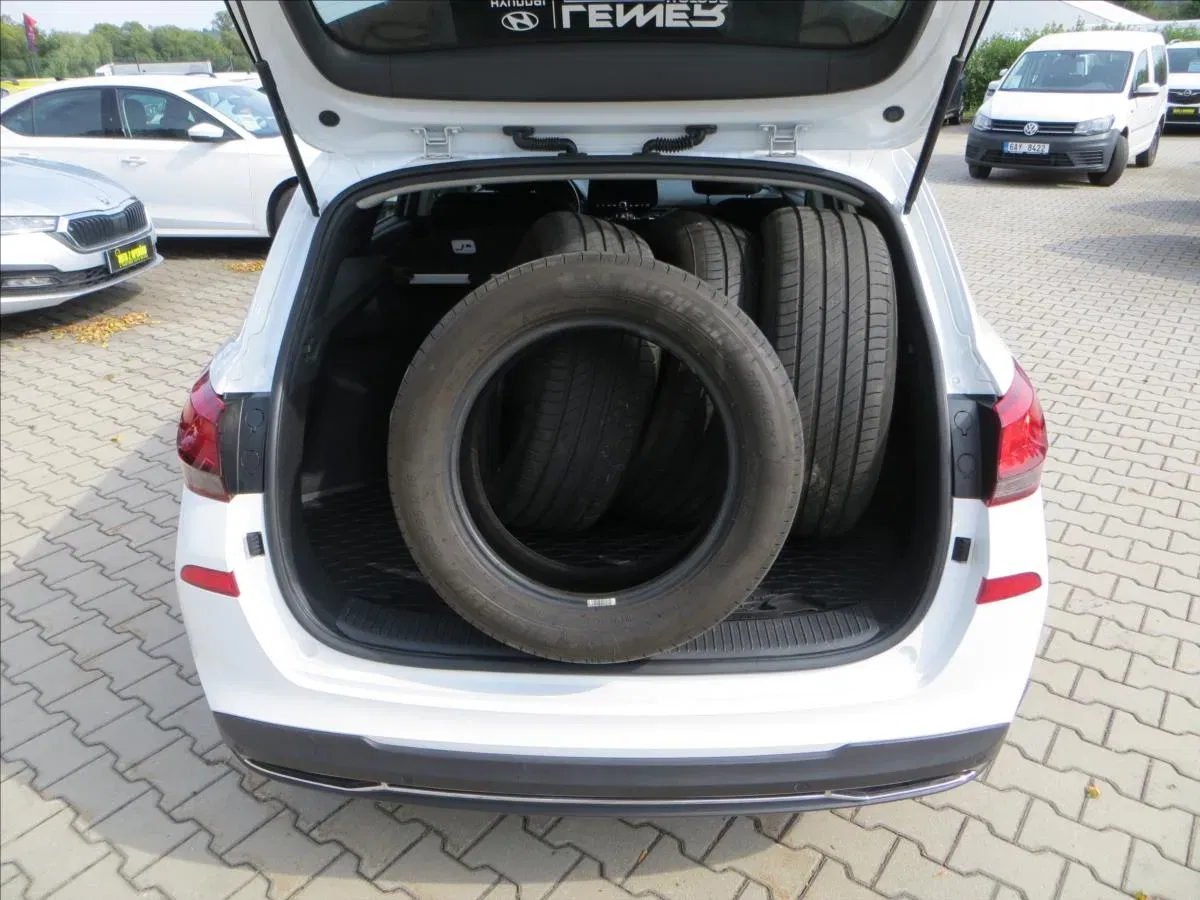 Hyundai i30 - Náhled 8