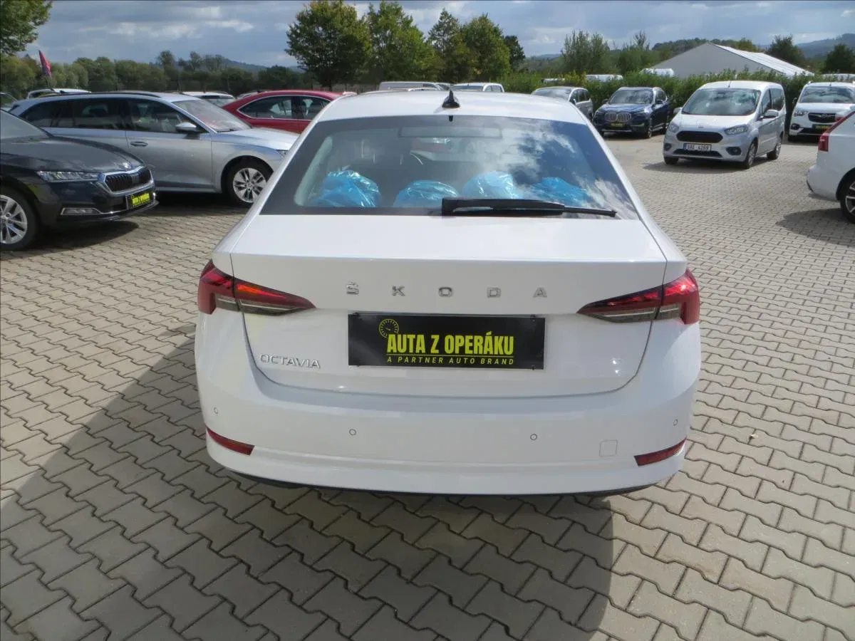 Škoda Octavia - Náhled 6