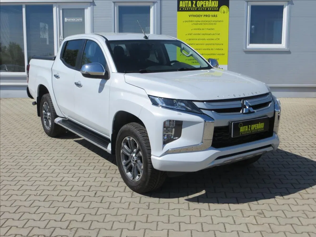 Mitsubishi L200 2,3 DI-D INTENSE 4WD AUT, 2022