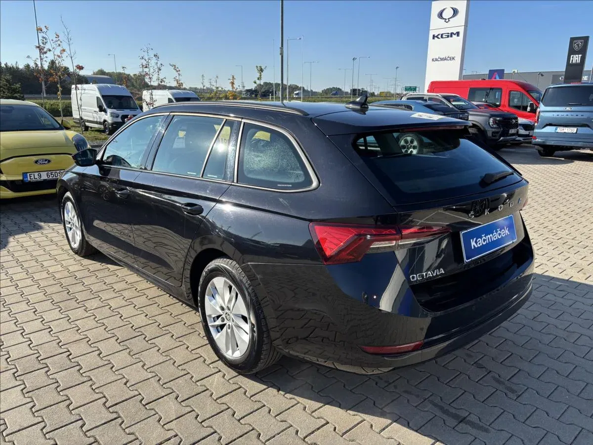 Škoda Octavia - Náhled 3