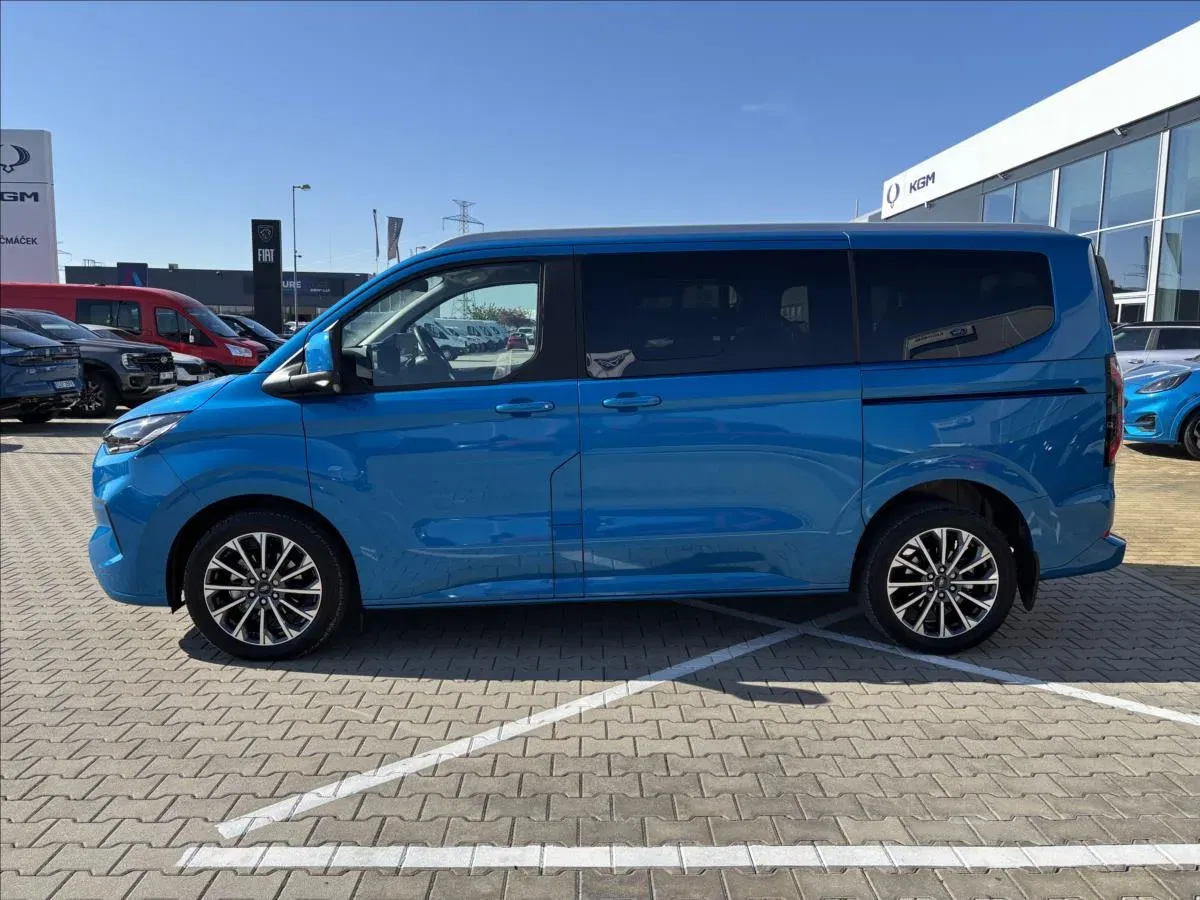 Ford Tourneo Custom - Náhled 2