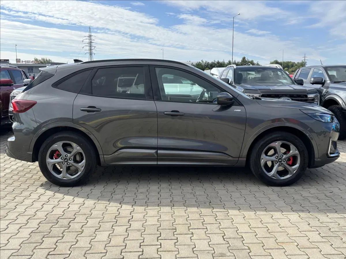 Ford Kuga - Náhled 6