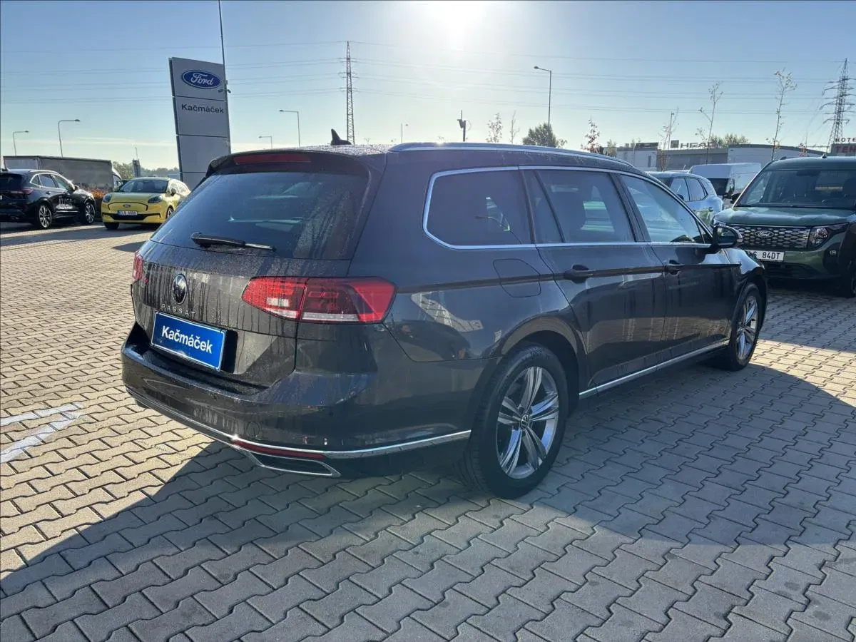 Volkswagen Passat - Náhled 4