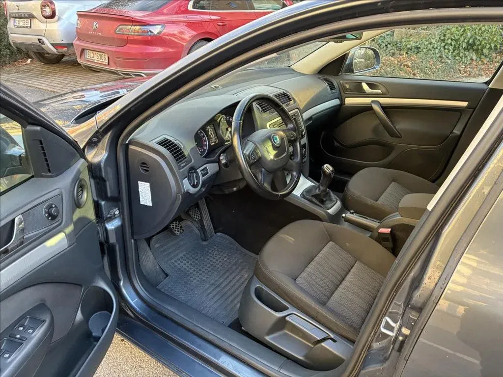 Škoda Octavia - Náhled 8