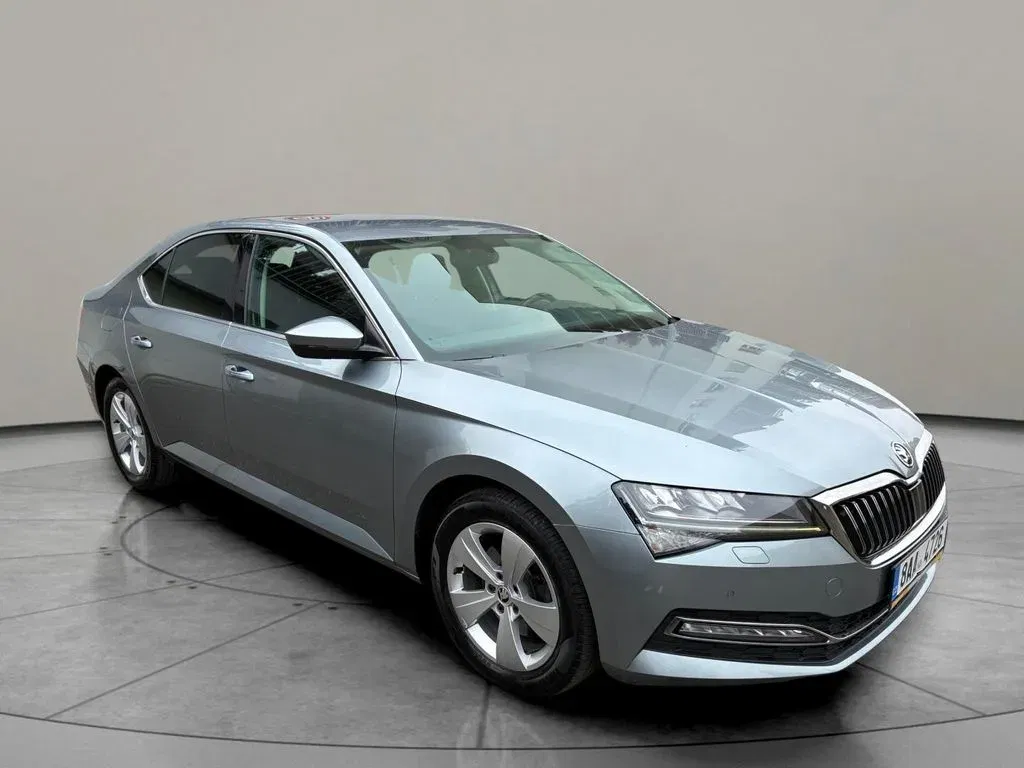 Škoda Superb - Náhled 2