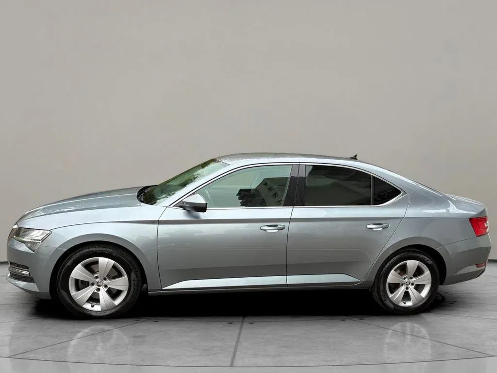 Škoda Superb - Náhled 4