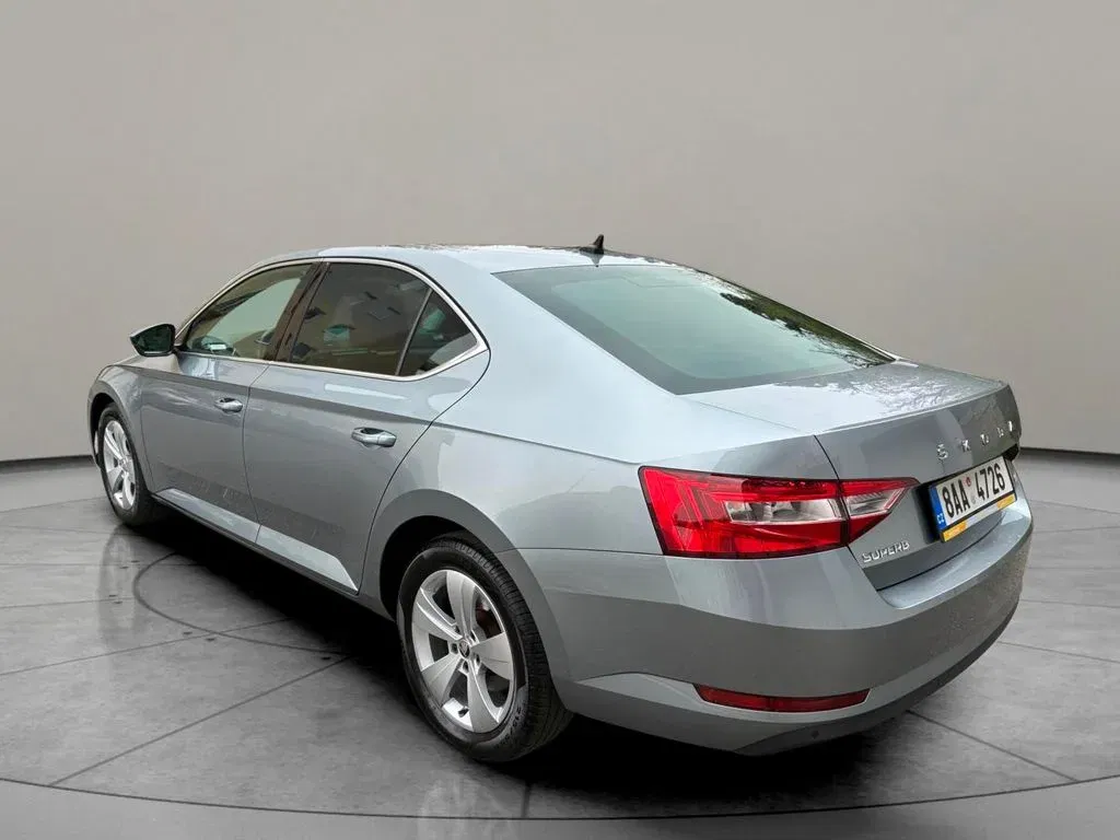 Škoda Superb - Náhled 5