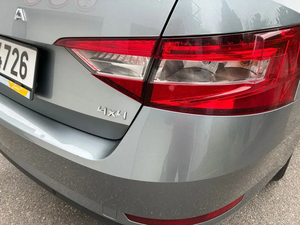 Škoda Superb - Náhled 7