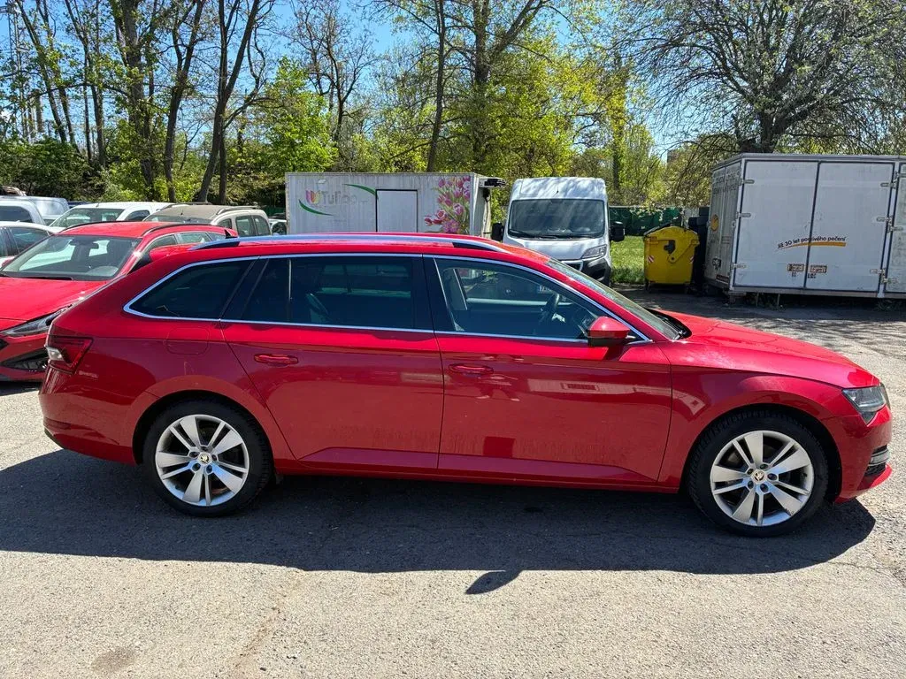 Škoda Superb - Náhled 3